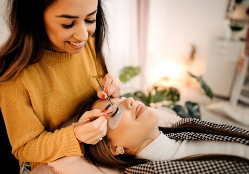 How to Become a Money-Making Lash Technician