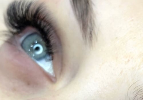 Can People with Sensitive Skin Wear Eyelash Extensions?