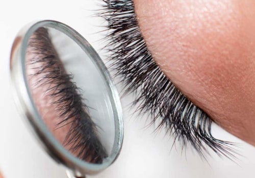 How to Get Kim Kardashian's Eyelash Extensions Look