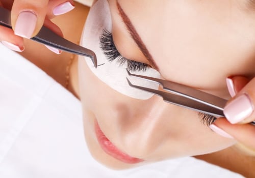What You Should Not Put on Eyelash Extensions