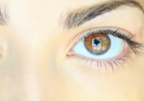 How to Make Your Eyelashes Grow Faster and Healthier