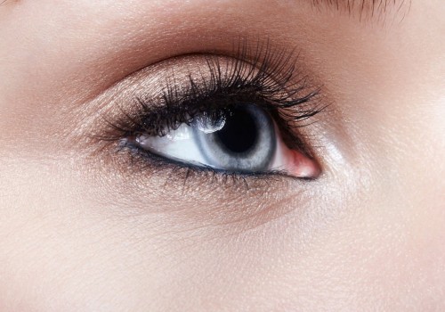 How to Achieve Natural, Long Eyelashes