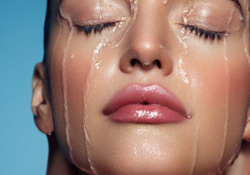 What Happens if You Get Eyelash Extensions Wet Before 24 Hours?